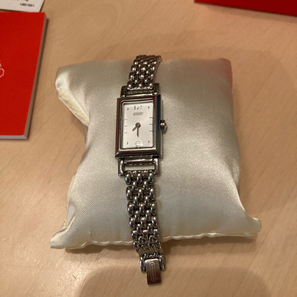🌺 Coach Madison Women’s Fashion Watch